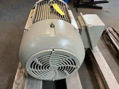 New | in-Stock SIEMENS 1LE242130B112AA3 A.C. Motors Ohio US | Surplus Asset Holdings #1207115