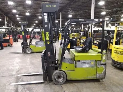 USED 2020 CLARK TMX25
