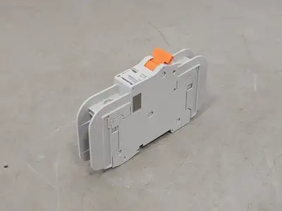 NEW WEIDMULLER 2477830000
