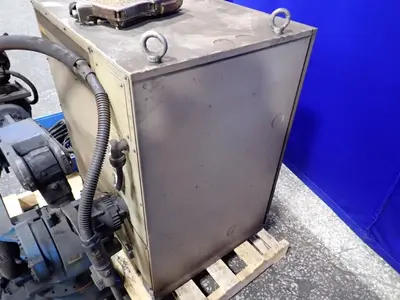 USED 2013 YASKAWA MOTOMAN MOTOMANMH6