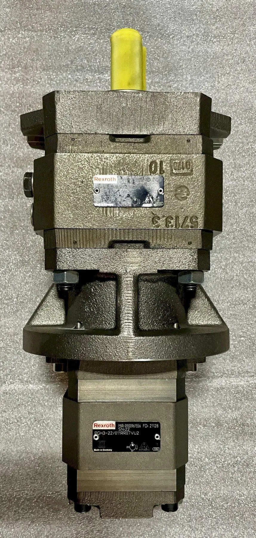 NEW Rexroth R900961556, R900932139