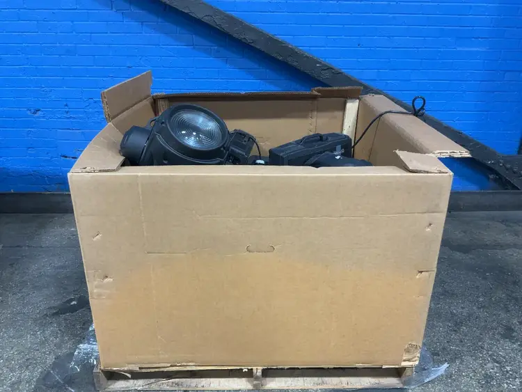 Used ROBE SHOW LIGHTING, CHAUVET _UNKNOWN_ Lighting Ohio US | HGR 24 #1064636