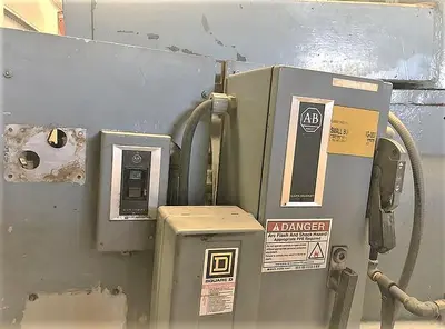 USED 1975 BULLDOZER TYPE 300 TON
