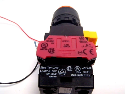 USED IDEC HW1L-M2F11QDA-24V