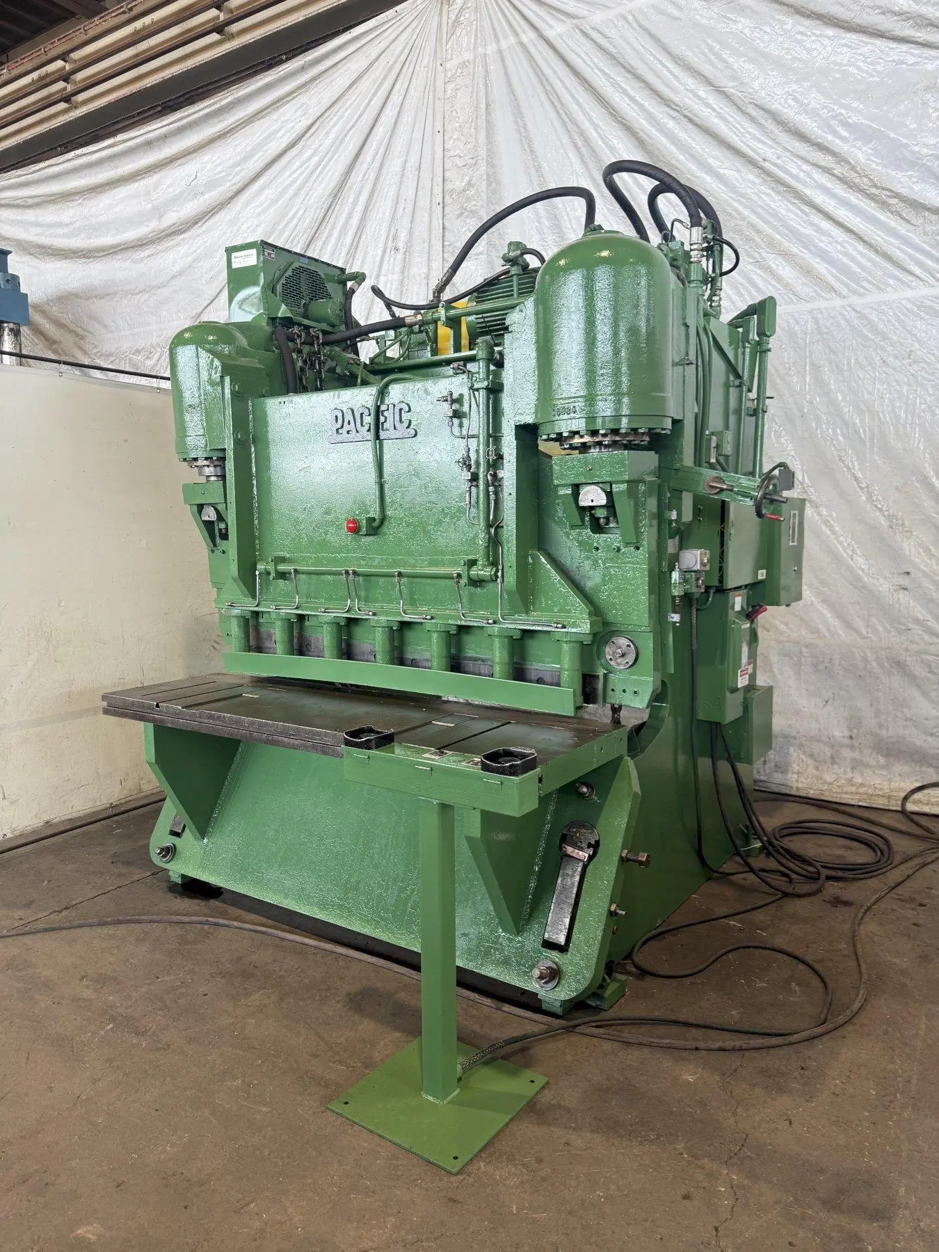 6' X 3/4" PACIFIC HYDRAULIC PLATE SHEAR. STOCK # 0665625