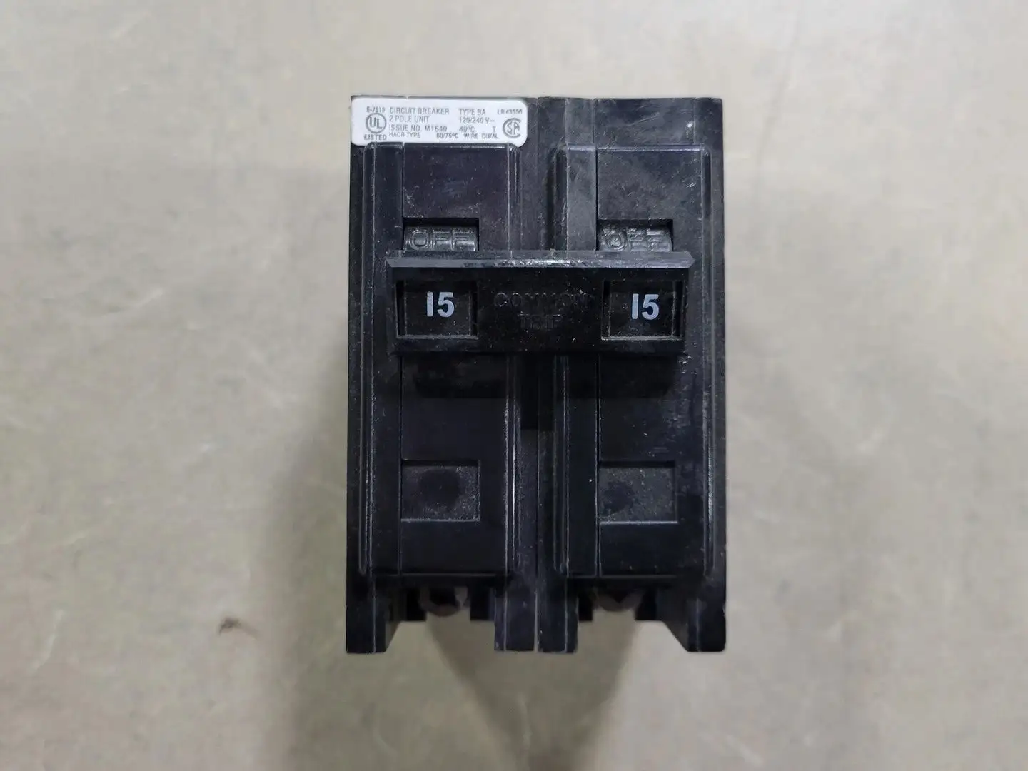 USED CUTLER-HAMMER BA215