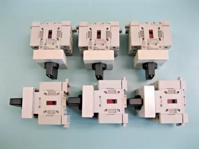 Lot (6) Allen-Bradley 194E-A32-1753-Q Ser B 32A 600 VAC Isolator Switch A2
