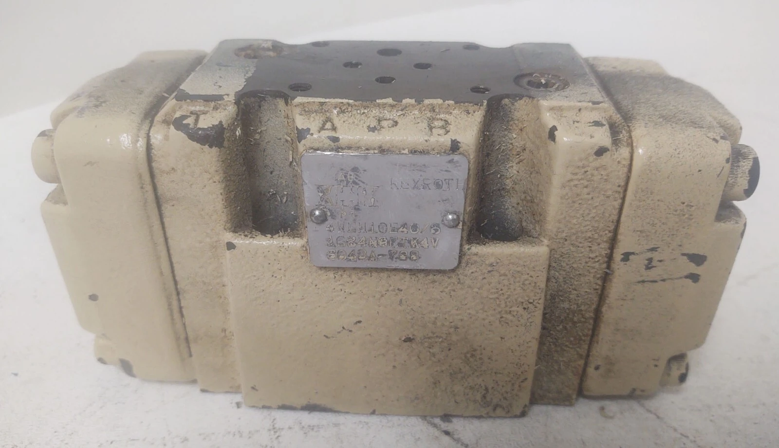 USED Rexroth 4WEH10E40/6AG24N9ETK4V