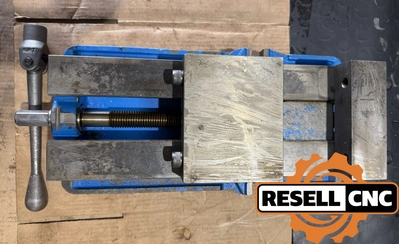 USED Kurt D688 Vise