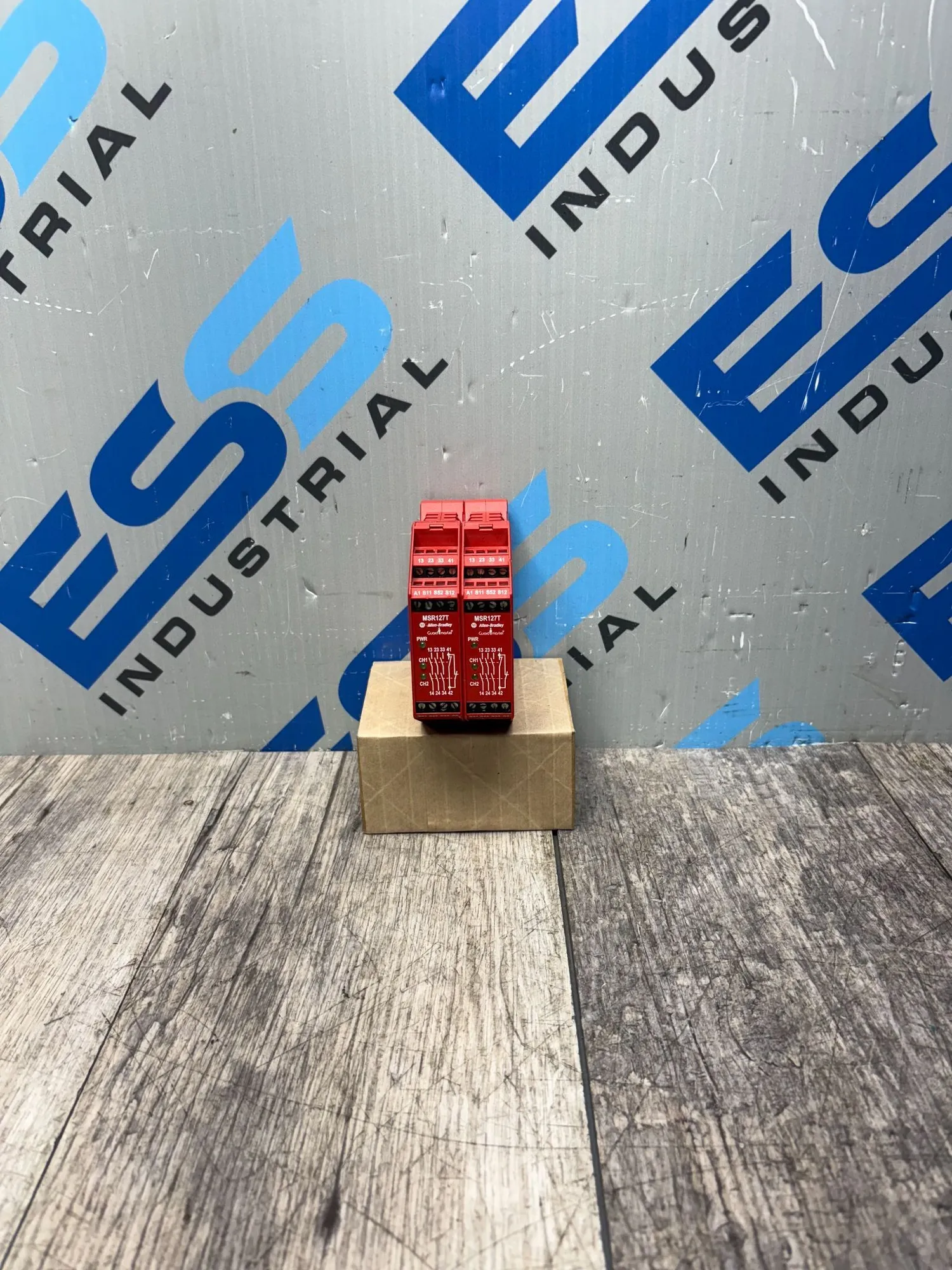 USED ALLEN BRADLEY 440R-N23126