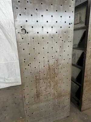 36" W X 93" T X 42" D BOX TYPE ANGLE PLATES. STOCK # 0630821