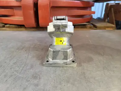 NEW CROUSE-HINDS ENR5201 M3