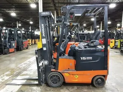 USED 2019 DOOSAN BC15S-5
