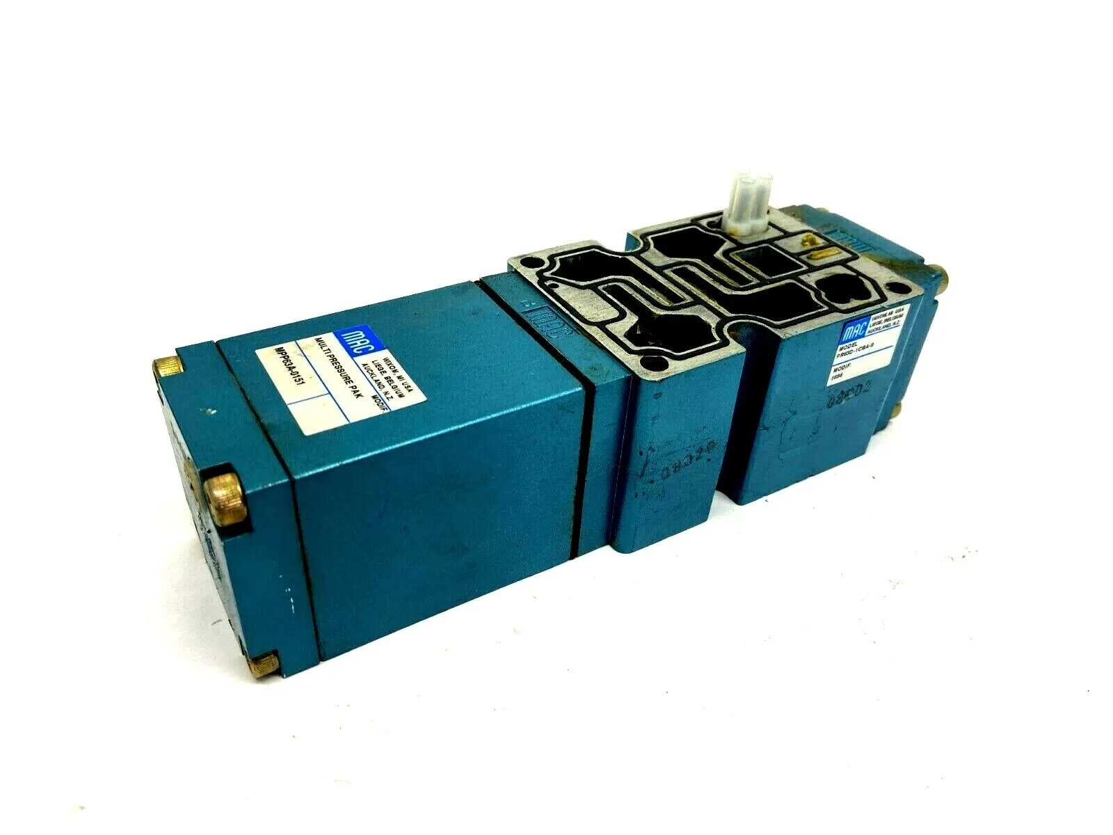 MPP63A-0151 | Mac Valves  Multi-Pressure Pak w/ PR63D-1CBA-9 Valve Manifold - Used