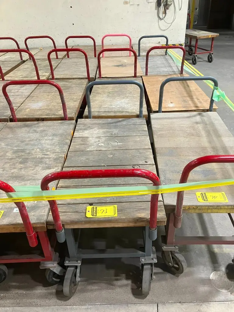 Used _UNKNOWN_ _UNKNOWN_ Tool Carts Minnesota US | Myron Bowling Auctioneers Inc #1541960