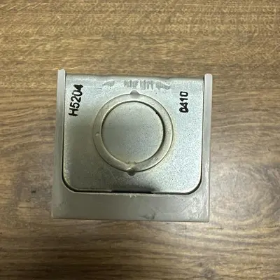New | in-Stock EATON H5204 Miscellaneous Equipment (Electrical & Power) | Surplus Asset Holdings #1196072