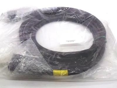 NEW SEALED GE FANUC IC697CBL811 CABLE REDUNDANT