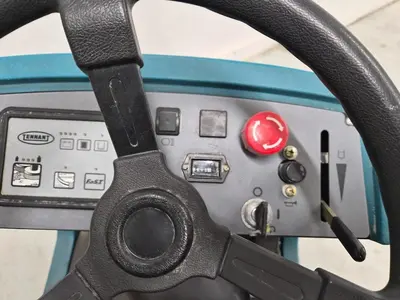 USED TENNANT 7100