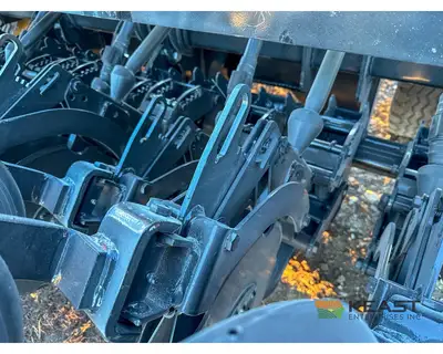 Used CRUSTBUSTER _UNKNOWN_ No-Till Drills Iowa US | Keast Enterprises #1360181