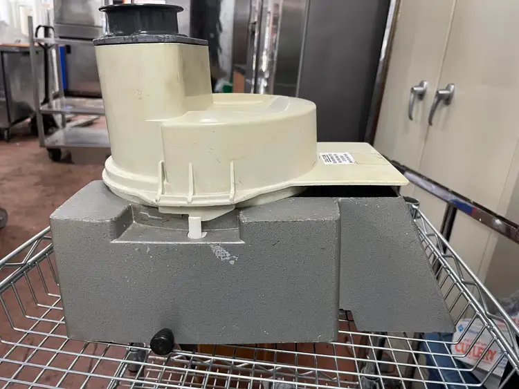 Used Robot Coupe Used Robot Coupe CL400 Continuous Feed Food Processor Attachment with 2 Blades. Food, Restaurant, & Bakery Parts & Accessories Illinois US | Falcon Restaurant Supply #1376077