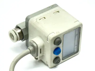 ISE40A-C6-T | SMC  Digital Pressure Switch 12-24V - Used
