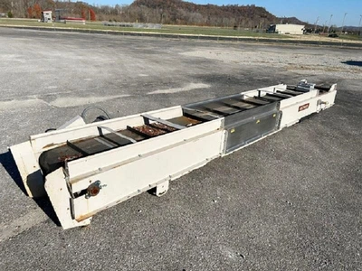 USED INFEED CONVEYOR 21 FEET LONG