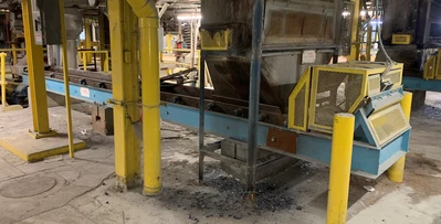 Vibrating Conveyor, 24" wide x 23' long x 6" deep