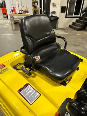 Used 2021 Yale ERP040VTN36TE094 3-Wheel Sit down Electric Counterbalance Forklifts New York US | United Lift #1566112
