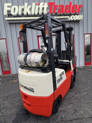 USED NISSAN CPJ01A18PV