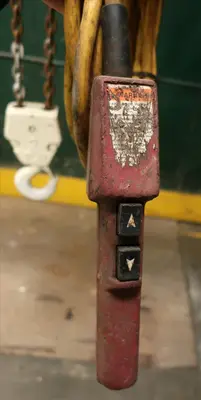 USED COFFING HOISTS EC.4008.3