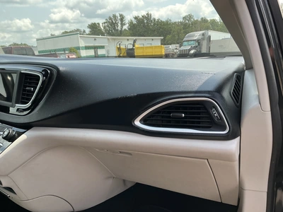 Used 2020 CHEVROLET PACIFICA Vans Michigan US | Miedema Asset Management Group #1321281