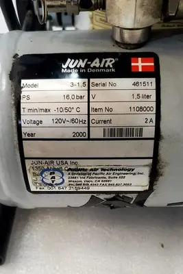 JUN-AIR 3-1,5 AIR COMPRESSOR
