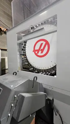 2021 HAAS UMC-500SS Machining Centers, Horizontal, (5-Axis or More) | Machnet (3)
