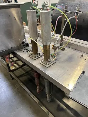 Filling Line, Cans, Aerosol, Terco, 2-Head, Valve Placement, XP #S745365