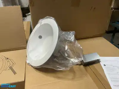 Skid lot of Lumination LED Luminaire light fixtures 120-277V 50/60Hz model#LRXR830830MDLE