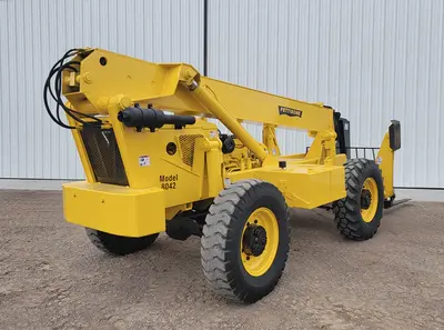 PETTIBONE 8042 TELESCOPIC FORKLIFT – SERIES 7-485