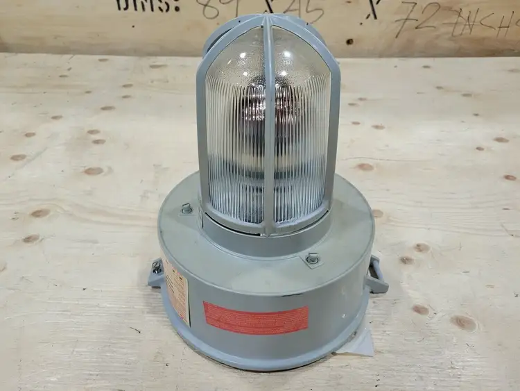 Used COOPER VMVS150/TT Lighting British Columbia CA | Lenmark #254309