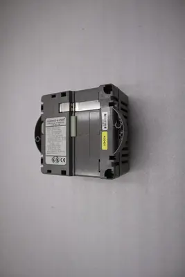 Giddings & Lewis M.1300.7372 R1 Input Module 24VDC SINK/SOURCE STOCK 5168A