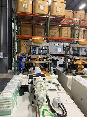 2020 AOKI AHC-150-20 INJECTION BLOW MOLDING MACHINE | Machinery Network (3)