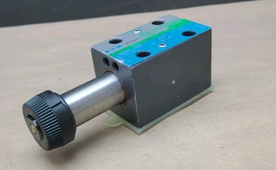 NEW Eaton DGV-3S-2A-M-U-B5-60