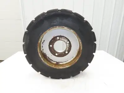 PowerBoss Minuteman SW/62U Front Tire Solid Rubber 500 X 8 With 5 Lug Rim