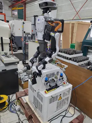 USED 2014 NEXTAGE Humanoid Robot NX01C-E