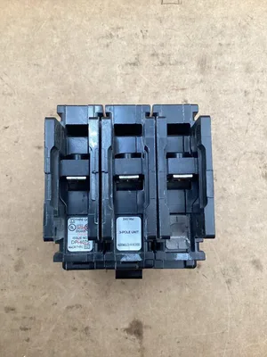 Square D 50A Circuit Breaker; QOU3505283; 240V 50/60Hz 3 Pole -NIB