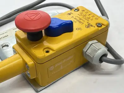 Used Allen-Bradley Ser. E Guardmaster Lifeline 4 Cable Pull Switch Relays & Switches Michigan US | Maverick Industrial Sales #1401634