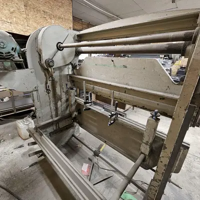 35 TON CHICAGO DREIS & KRUMP MECHANICAL PRESS BRAKE. STOCK # 0446725.