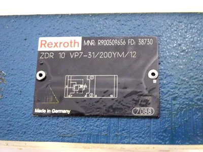 NEW BOSCH REXROTH R900509656 ZDR 10 VP7-31/200YM/12 DIRECTIONAL VALVE