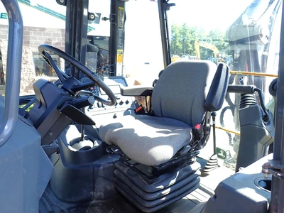 Used 2017 DEERE 410L Backhoes Massachusetts US | Brookside Equipment Sales #1422132
