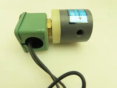 Plast-o-matic EUC1B4G6 Solenoid Valve PVC 2-Way 1/8" NPT NC 120V Coil 40PSI Asco