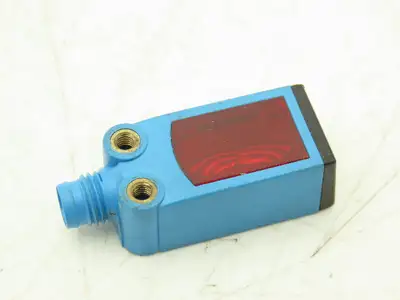 Sick WLG4-3P2132 Miniature Photoelectric Sensor 1cm-4.5m 650nm 10-30VDC PNP