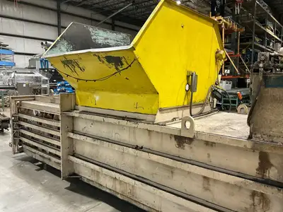 Balemaster 772 Horizontal Cardboard Baler 48x32x72" Bale Manual Tie 25Hp 480V